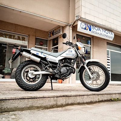 Veículo de instrução - Yamaha TW 125